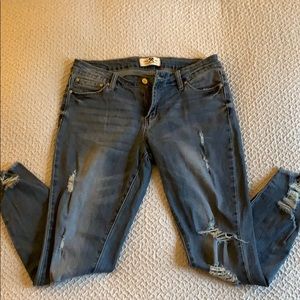 Hammer Jeans distressed ankle length jeans size 11